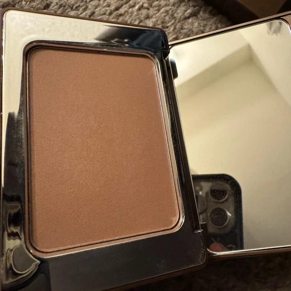 Natasha Denona sleek contour